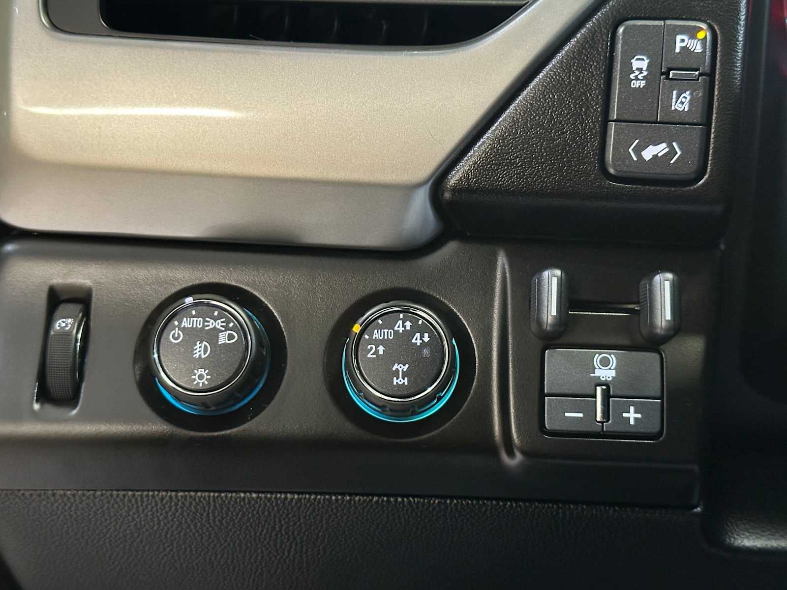 2015 Chevrolet Suburban LT