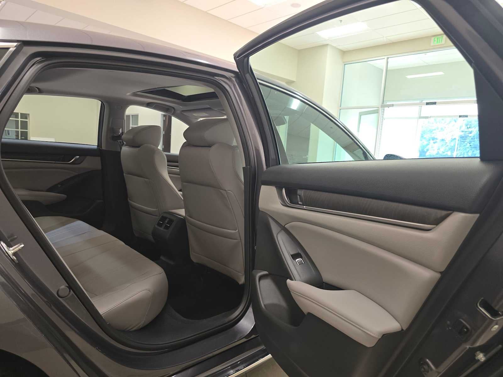 2018 Honda Accord Sedan EX-L Navi 2.0T
