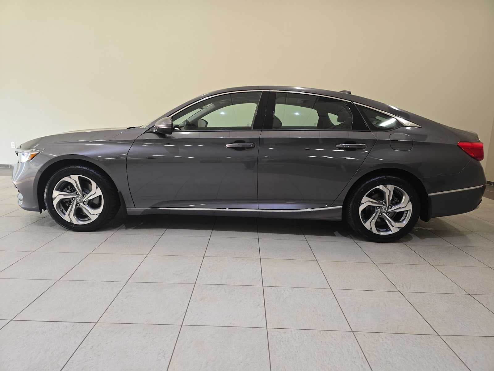 2018 Honda Accord Sedan EX-L Navi 2.0T