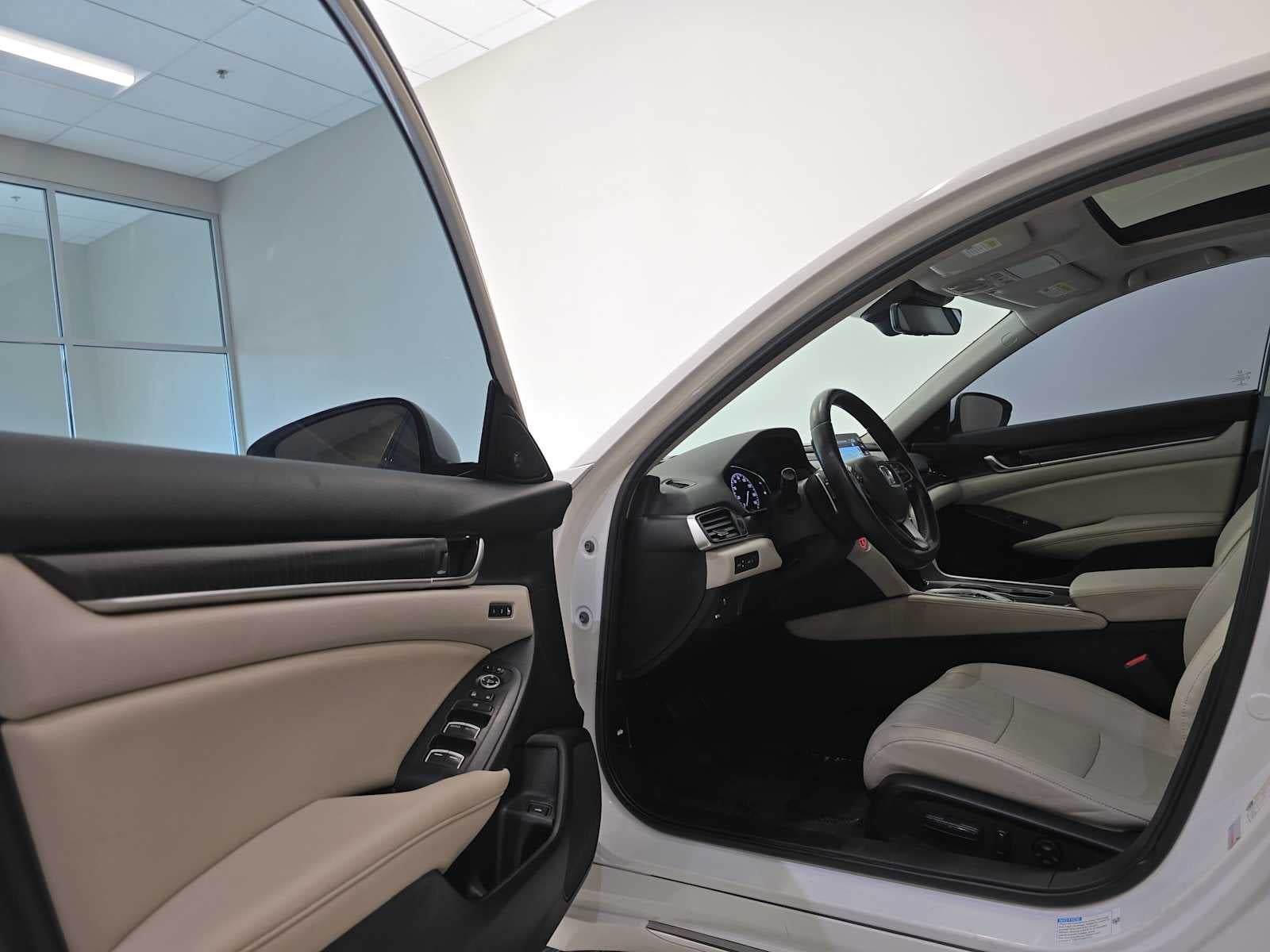 2020 Honda Accord Hybrid Touring