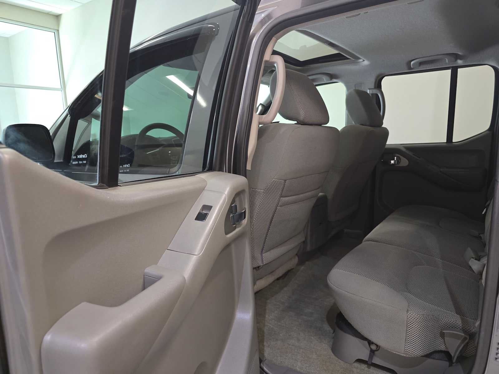 2016 Nissan Frontier SV