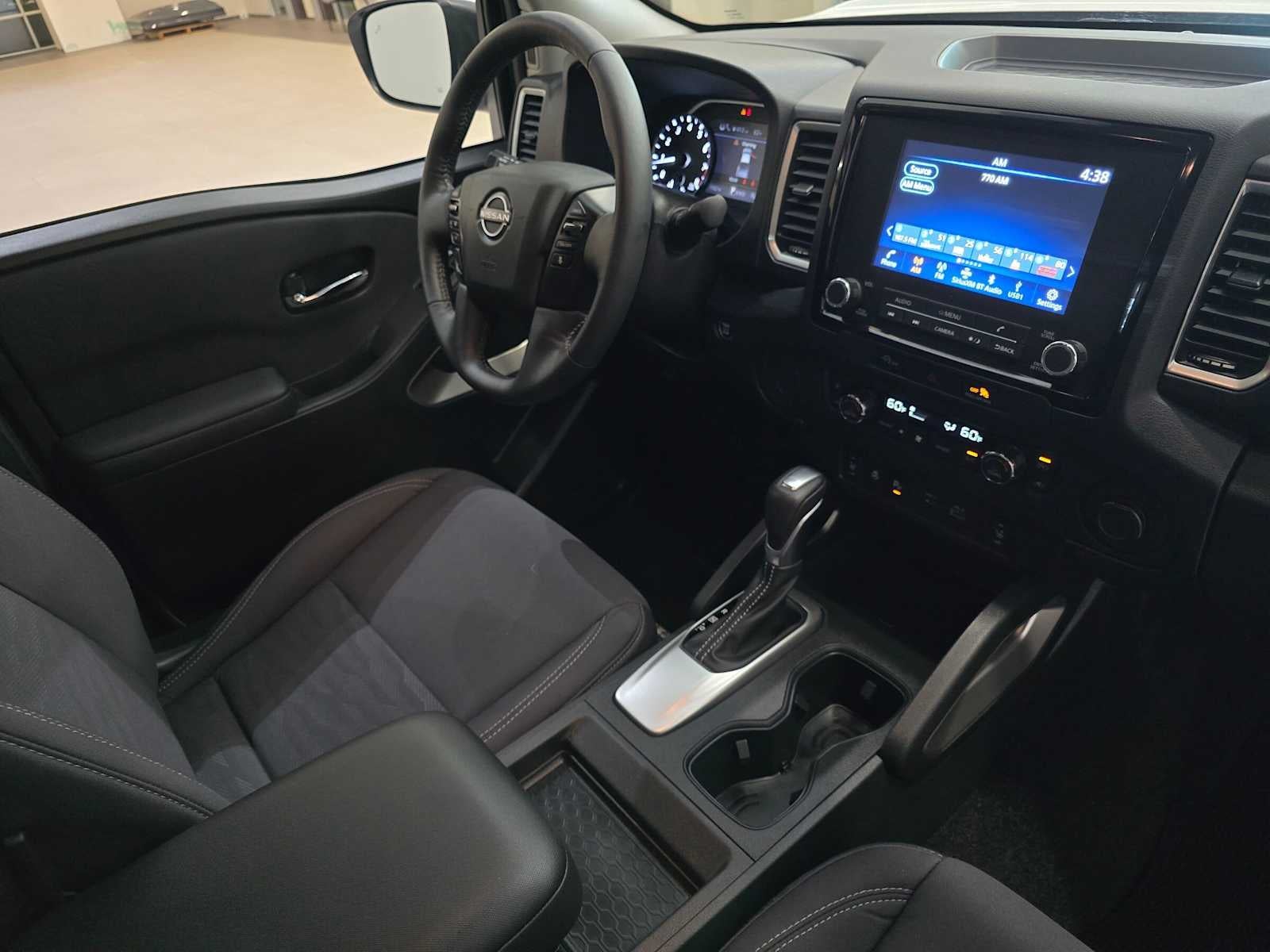 2024 Nissan Frontier SV