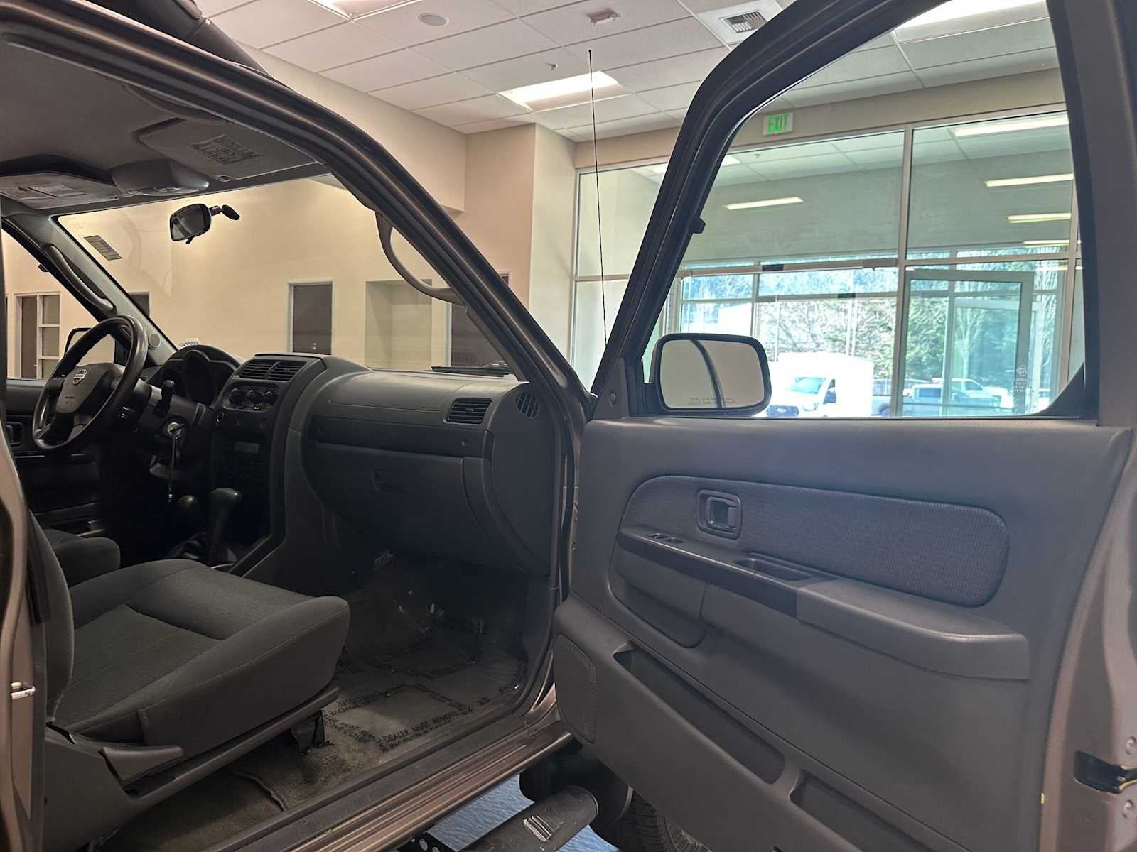 2003 Nissan Frontier SE