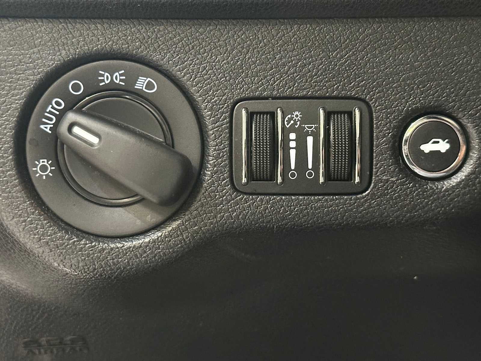 2017 Dodge Charger SE