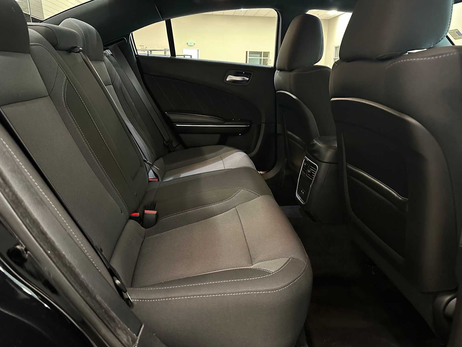 2017 Dodge Charger SE