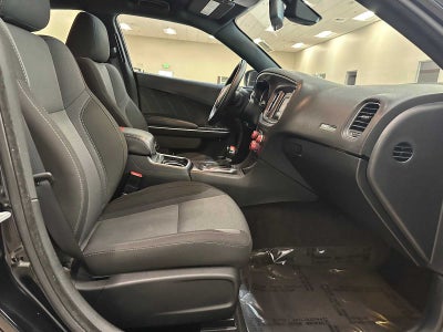 2017 Dodge Charger SE