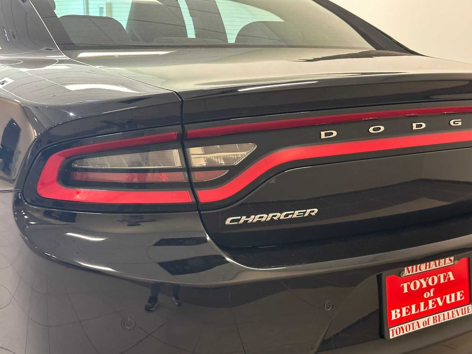 2017 Dodge Charger SE