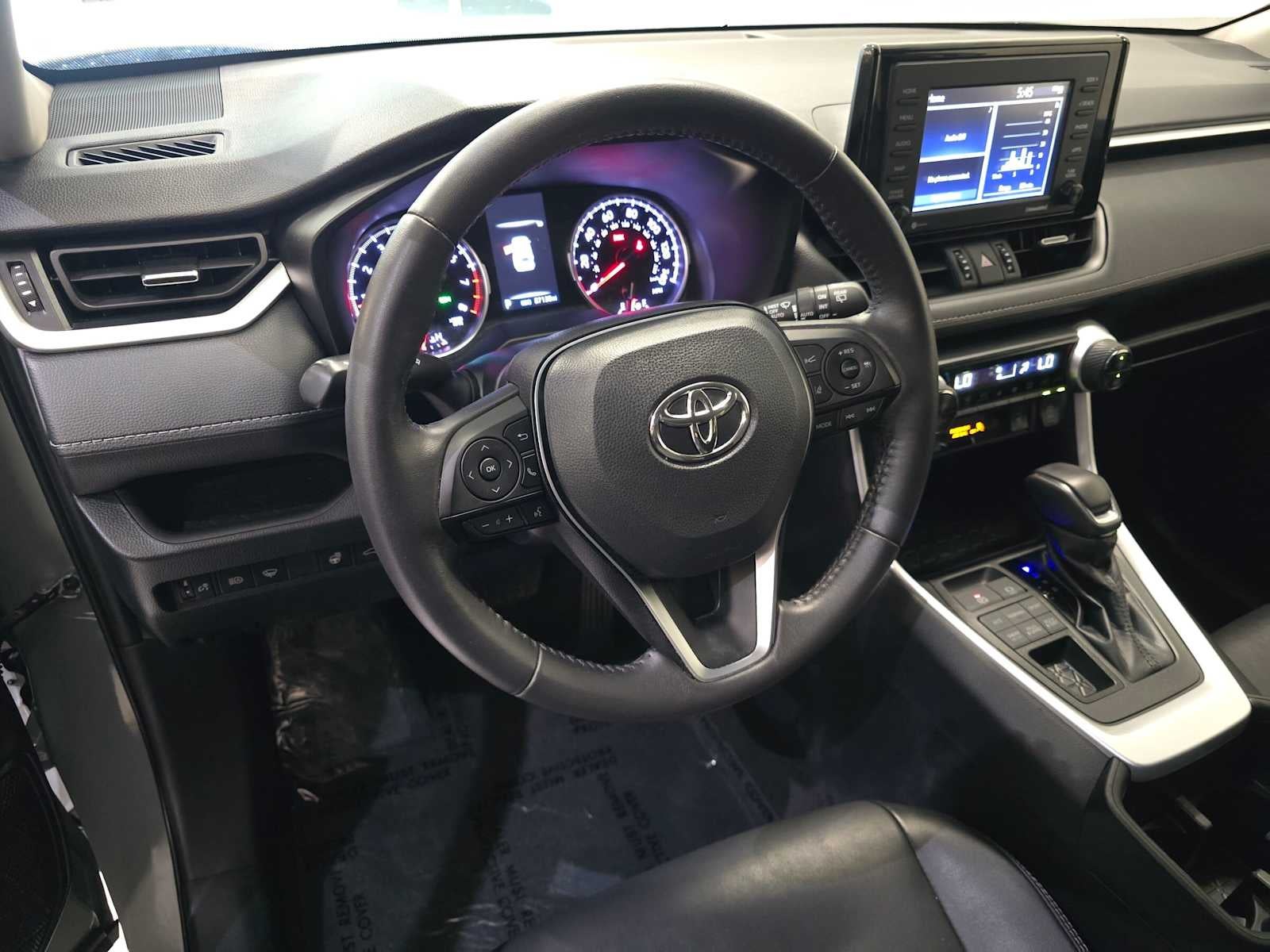 2022 Toyota RAV4 XLE Premium
