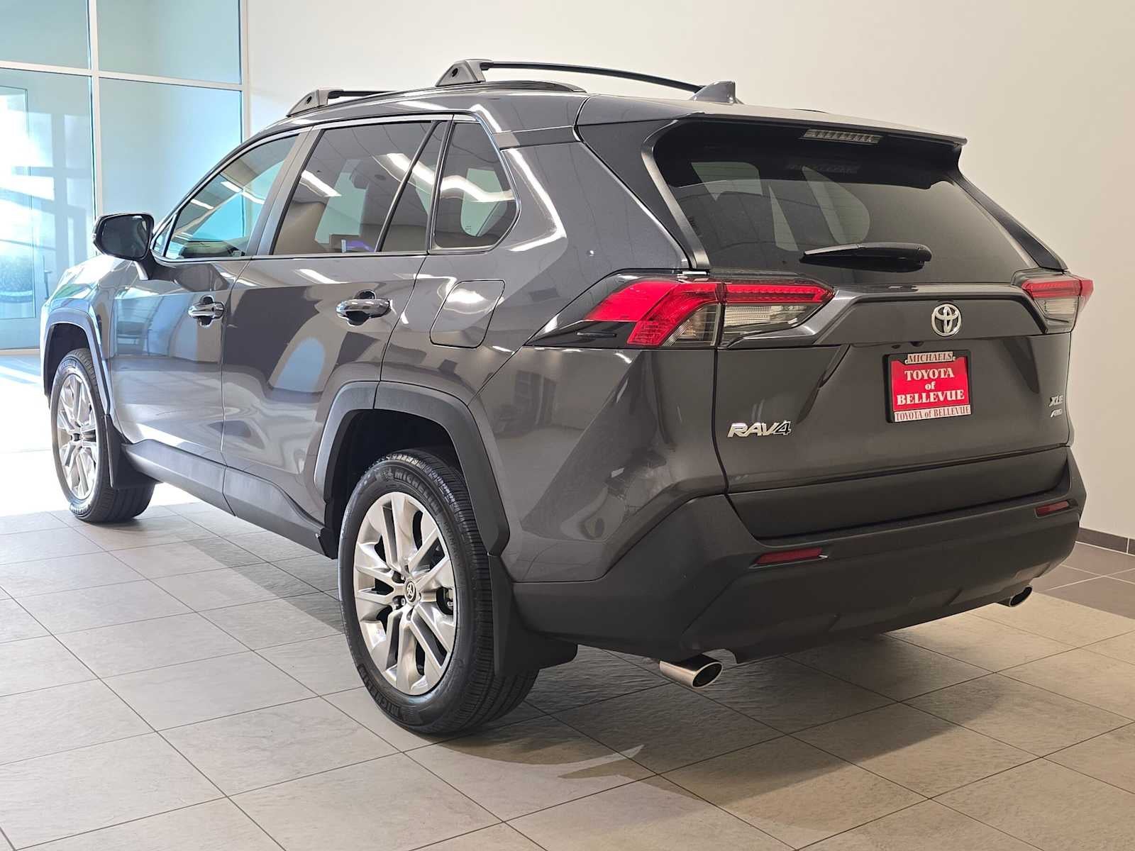 2025 Toyota RAV4 XLE Premium