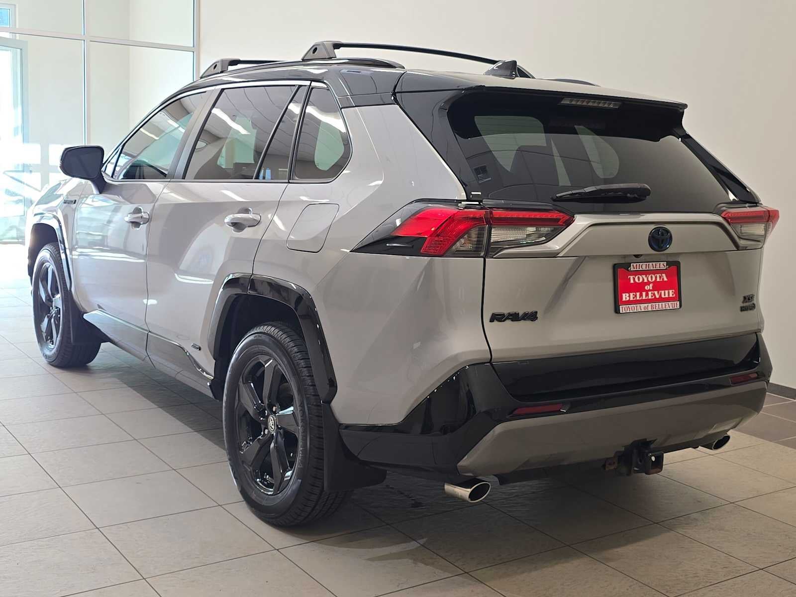 2020 Toyota RAV4 Hybrid XSE