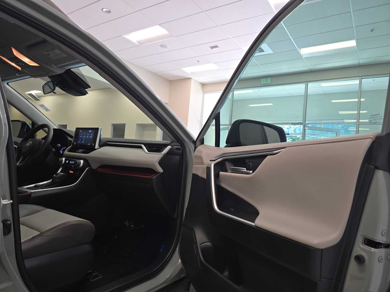2019 Toyota RAV4 Adventure