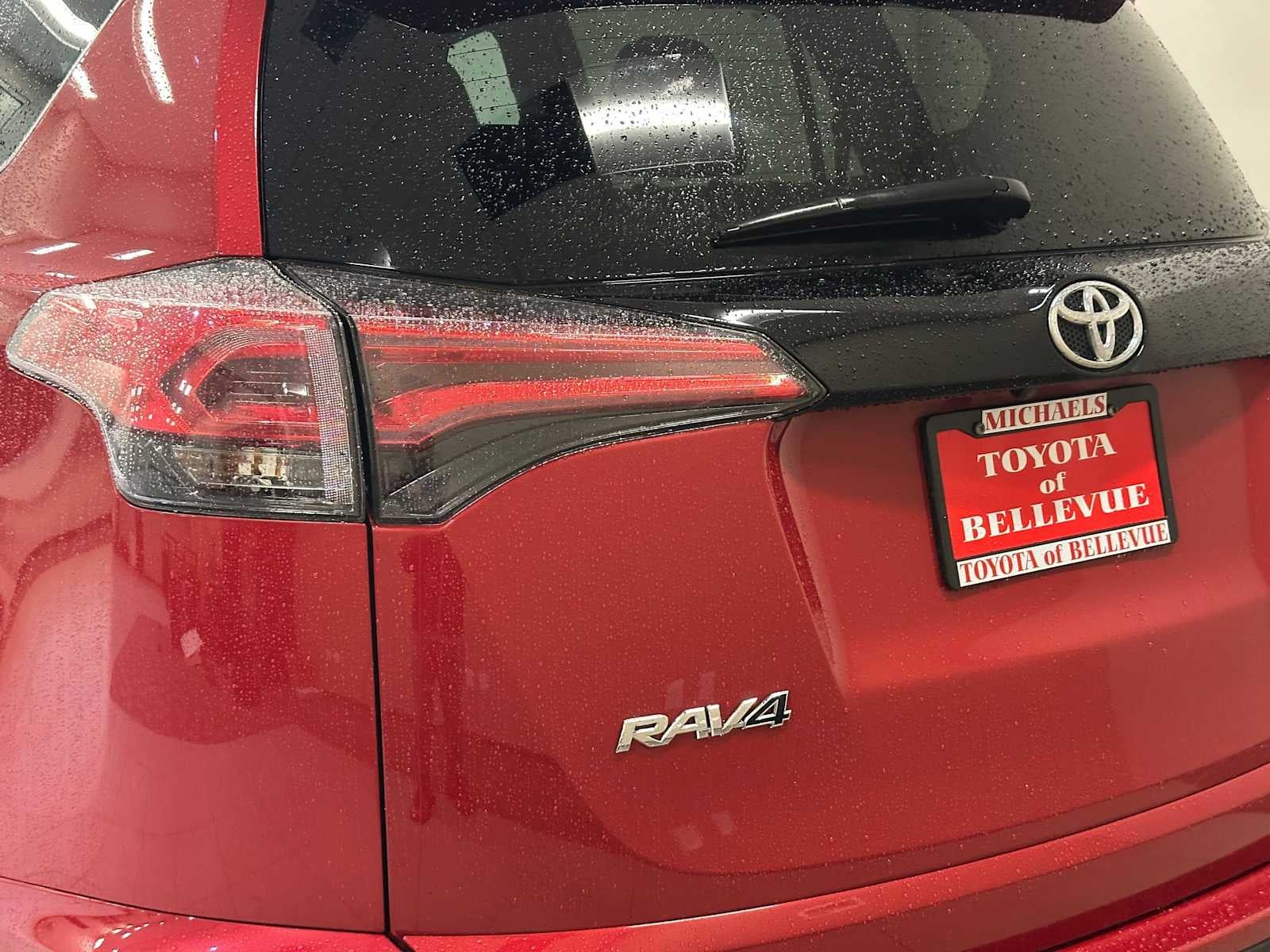 2016 Toyota RAV4 SE