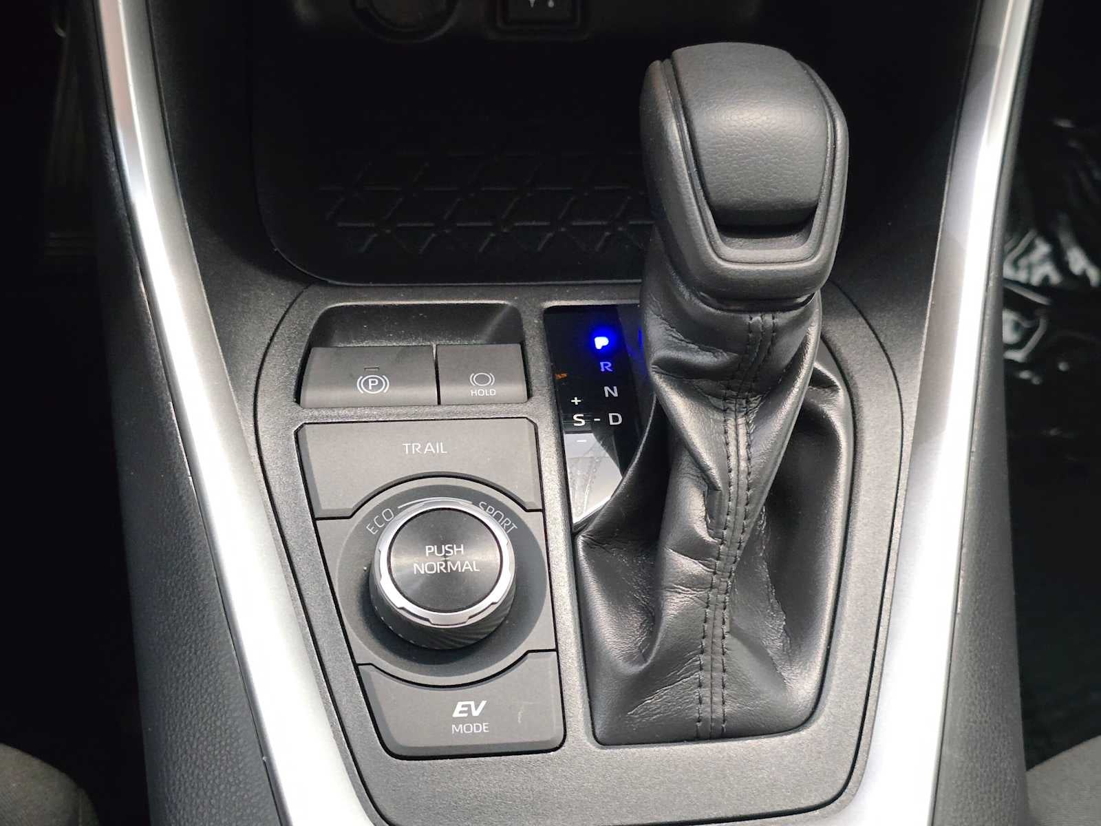 2019 Toyota RAV4 Hybrid LE
