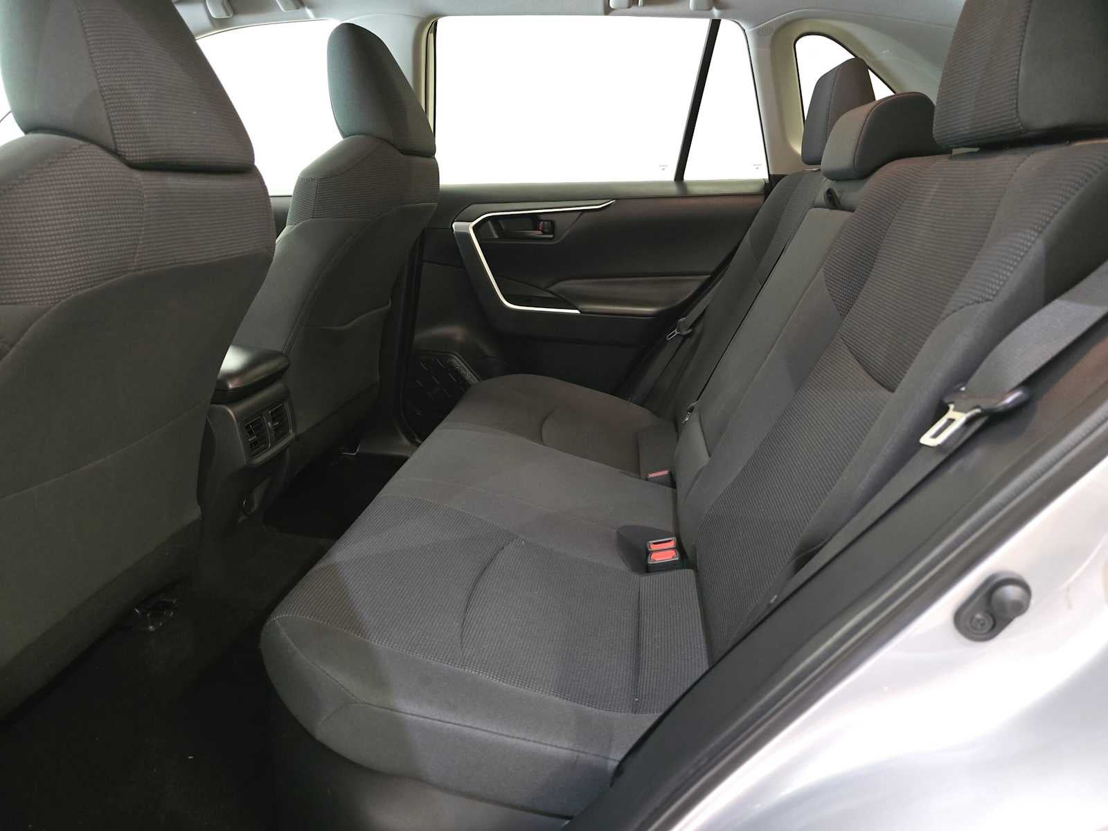 2019 Toyota RAV4 Hybrid LE