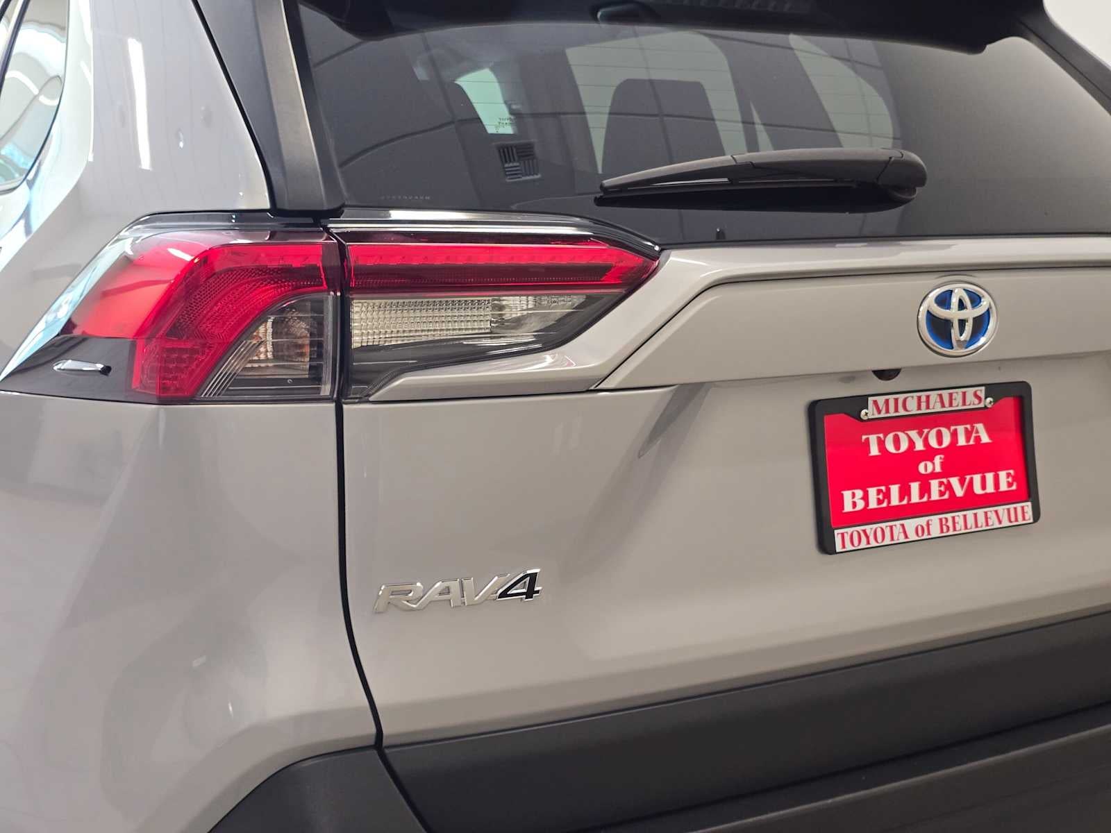 2019 Toyota RAV4 Hybrid LE