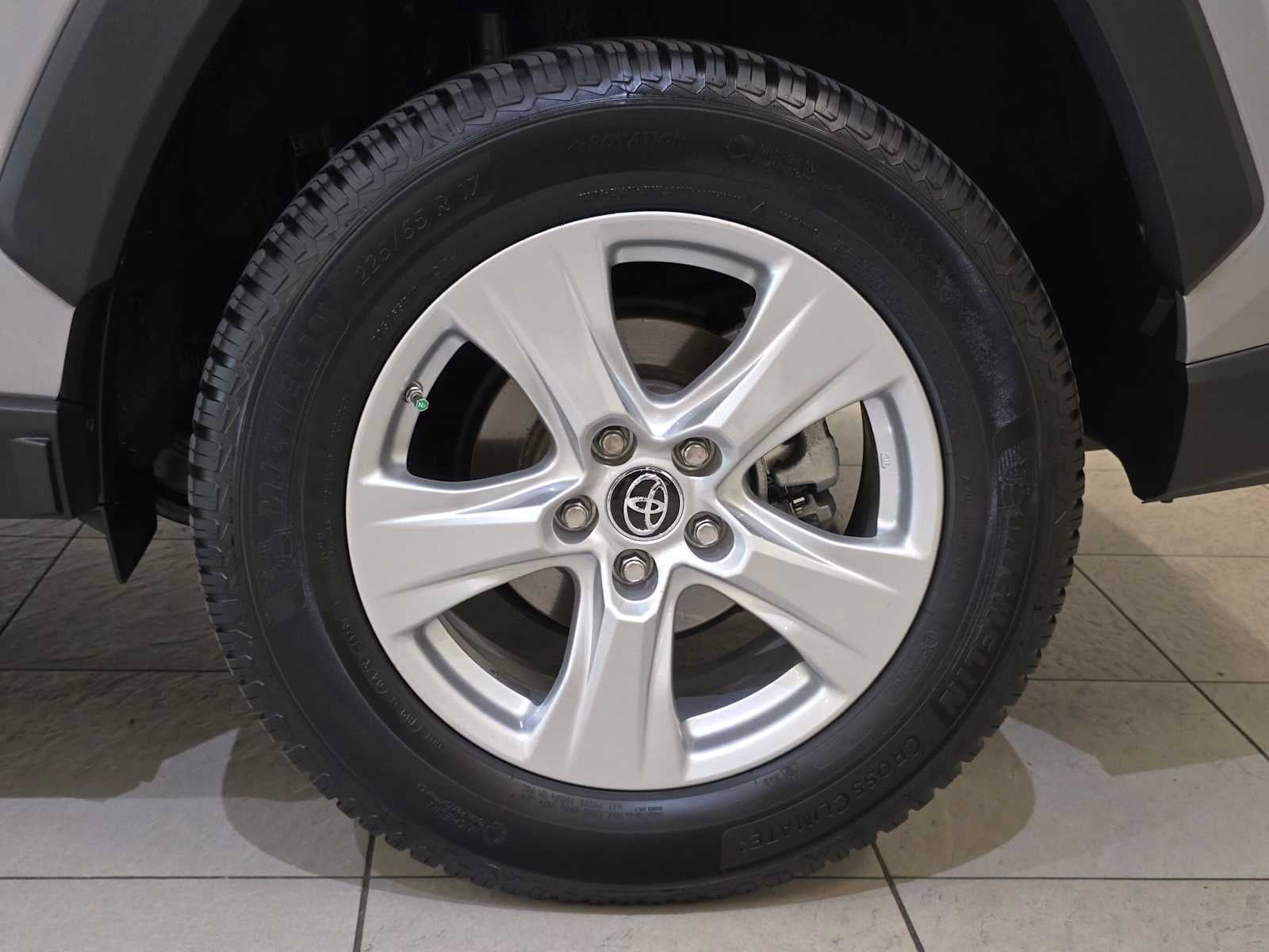 2019 Toyota RAV4 Hybrid LE