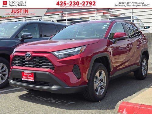 2025 Toyota RAV4 XLE