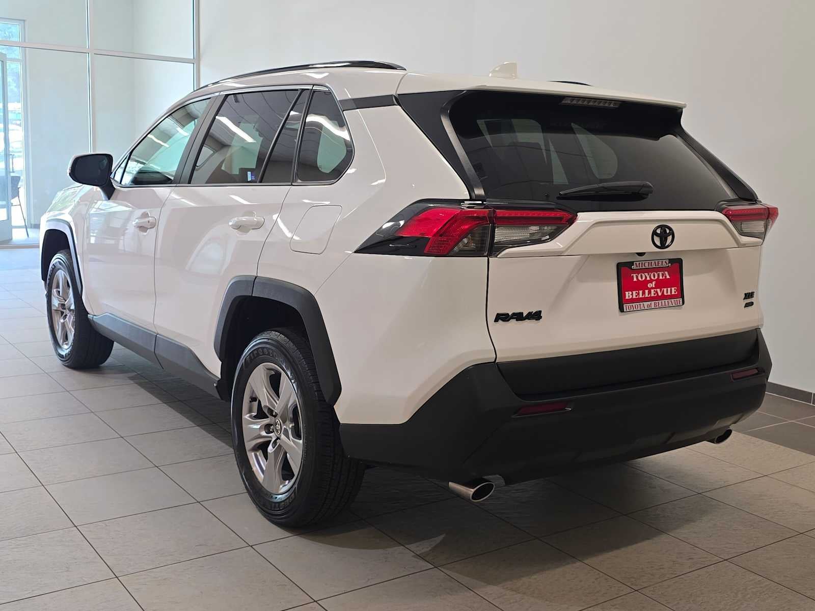2023 Toyota RAV4 XLE