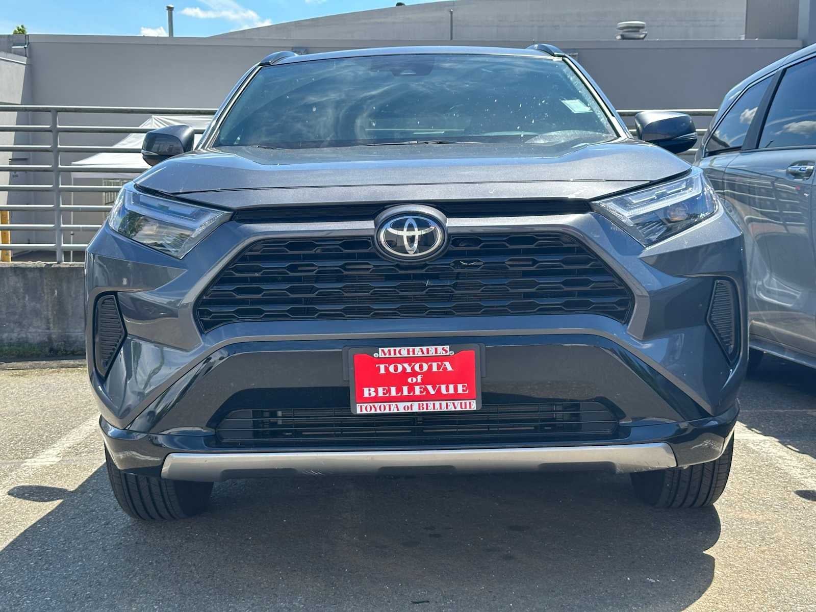 2025 Toyota RAV4 Hybrid SE