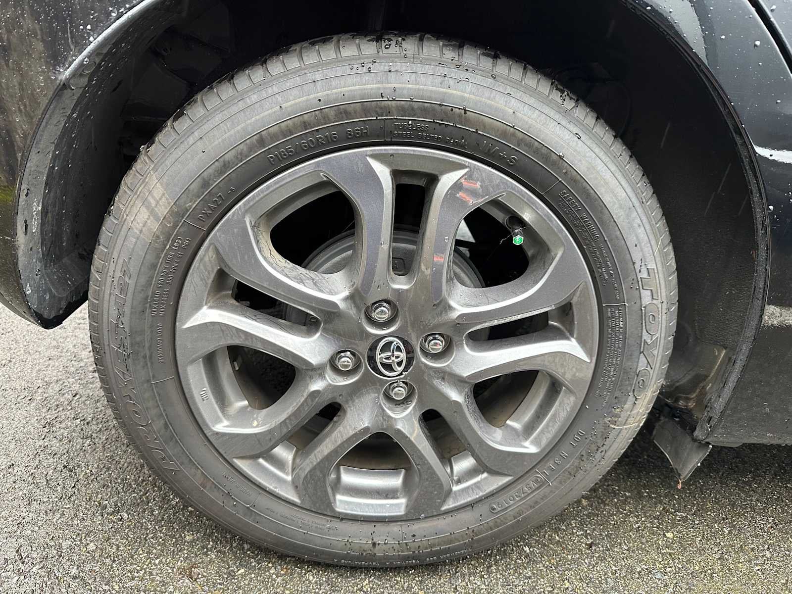 2020 Toyota Yaris Hatchback XLE