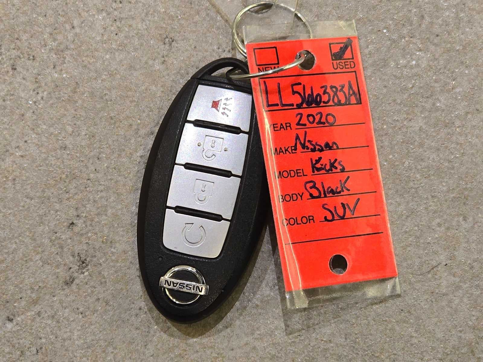 2020 Nissan Kicks SR