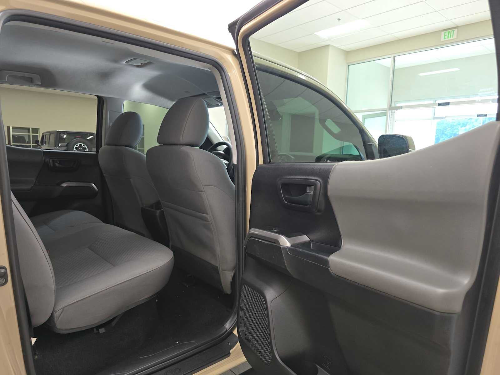 2020 Toyota Tacoma SR5