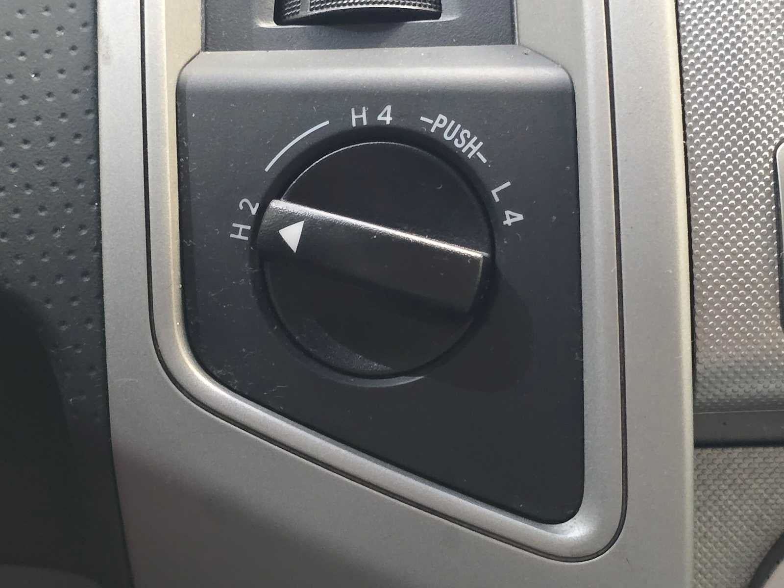 2009 Toyota Tacoma 4WD Double V6 AT (Natl)