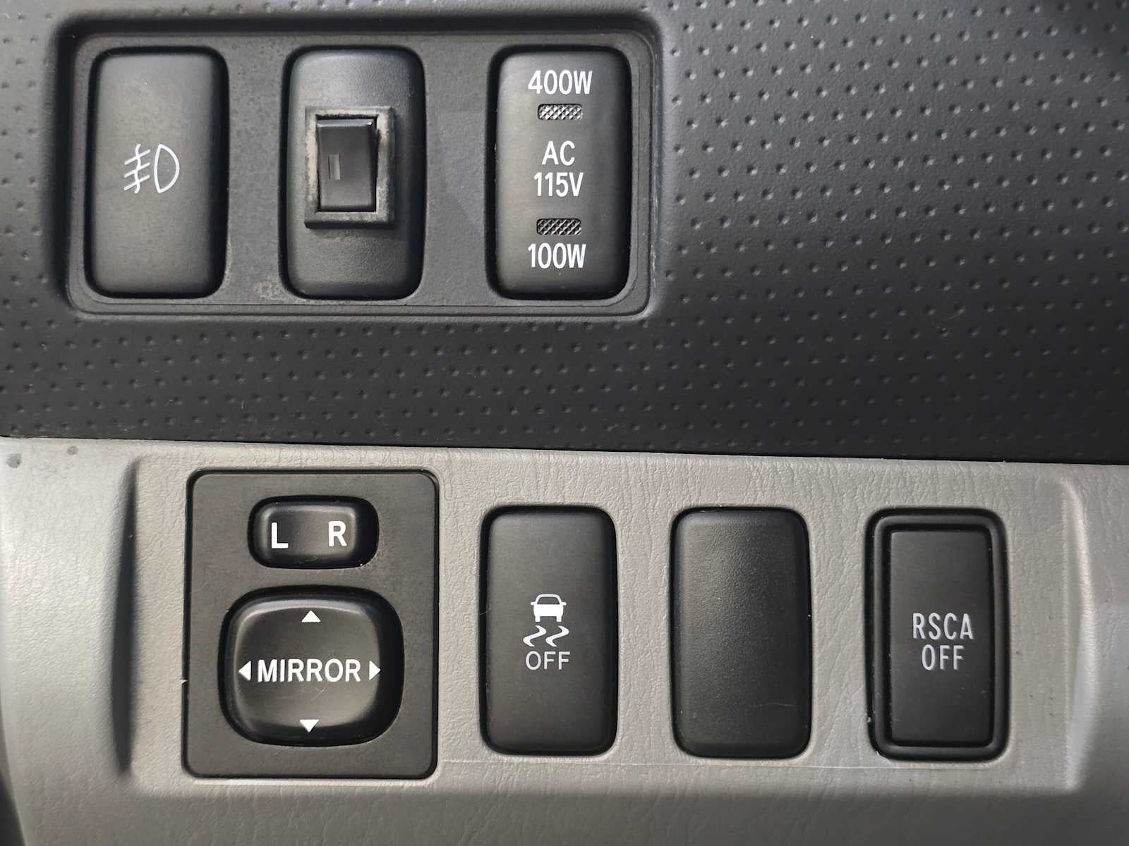 2009 Toyota Tacoma 4WD Double V6 AT (Natl)