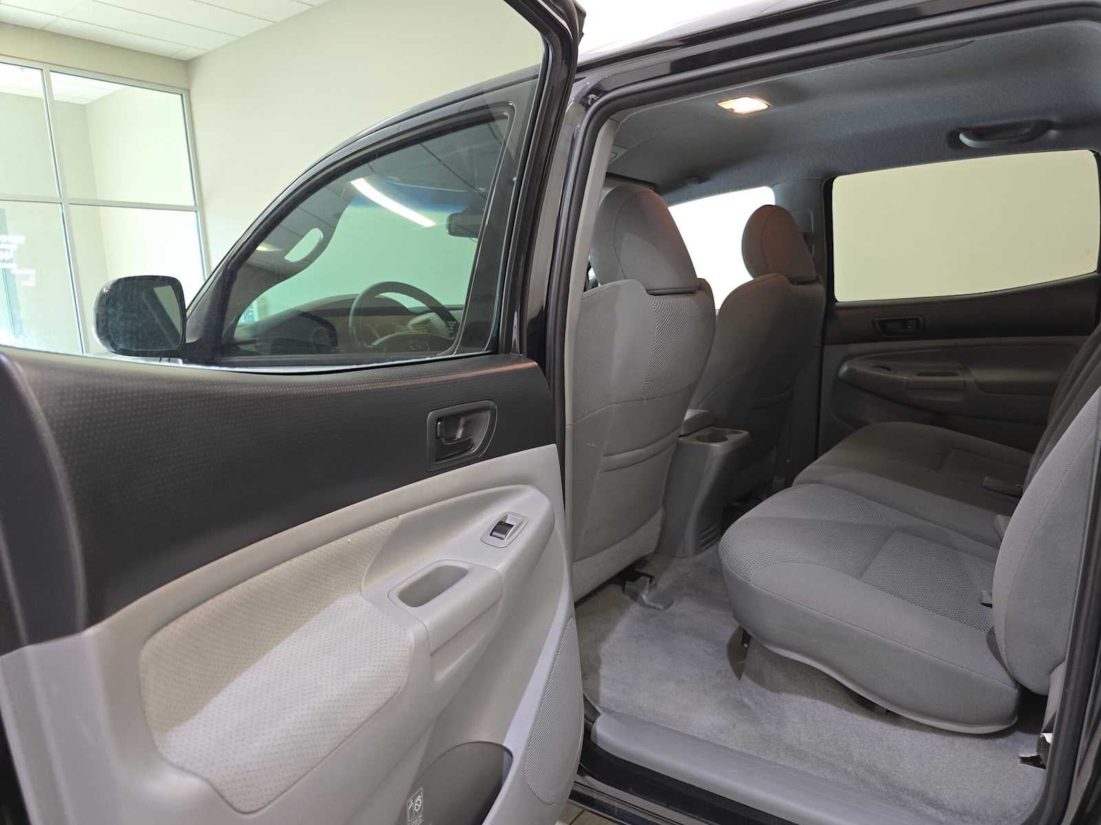 2009 Toyota Tacoma 4WD Double V6 AT (Natl)