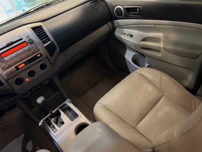 2010 Toyota Tacoma 4WD Double V6 AT (Natl)