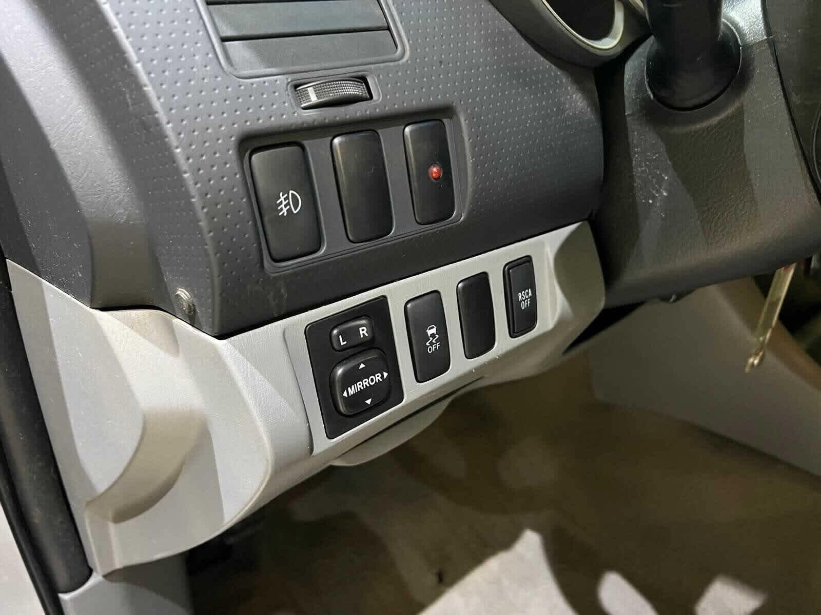 2010 Toyota Tacoma 4WD Double V6 AT (Natl)