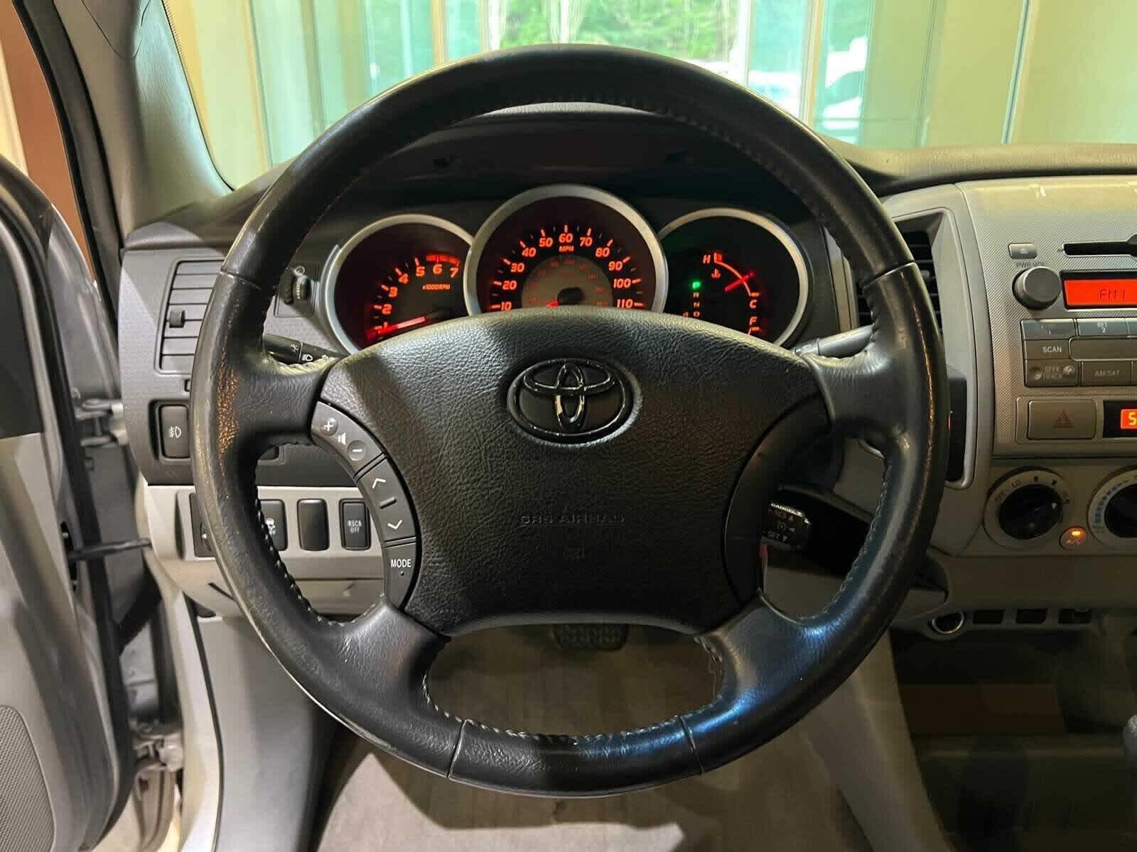 2010 Toyota Tacoma 4WD Double V6 AT (Natl)