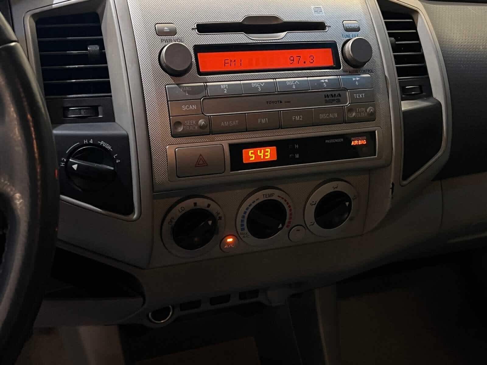 2010 Toyota Tacoma 4WD Double V6 AT (Natl)