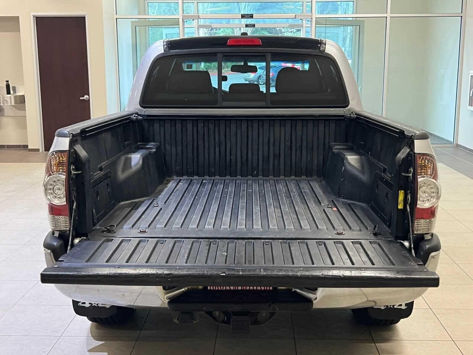 2010 Toyota Tacoma 4WD Double V6 AT (Natl)