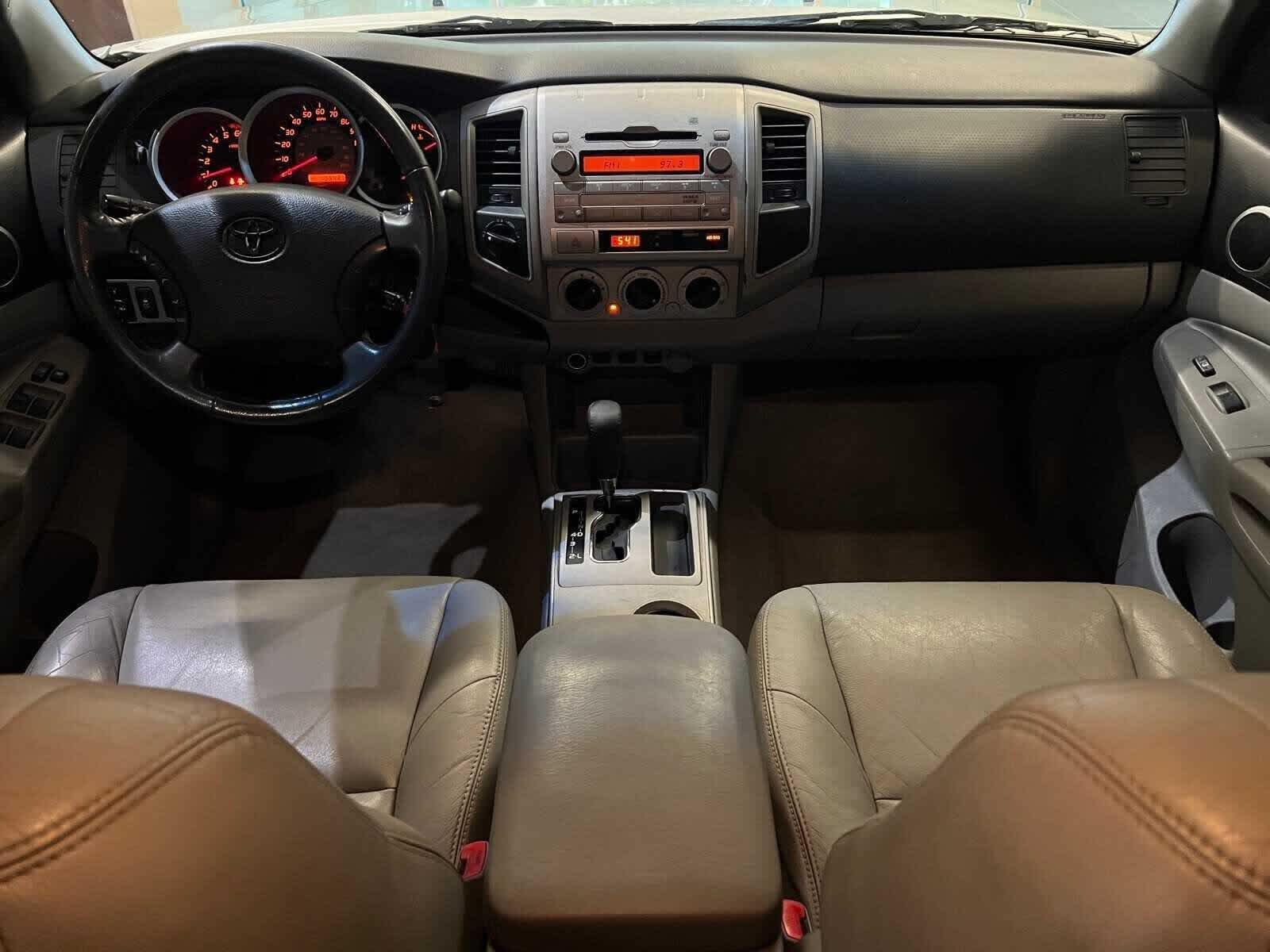 2010 Toyota Tacoma 4WD Double V6 AT (Natl)