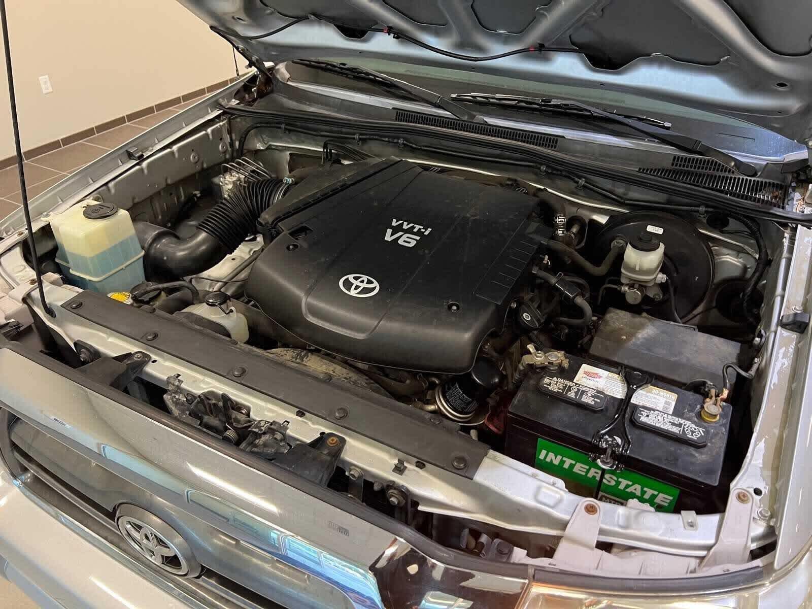 2010 Toyota Tacoma 4WD Double V6 AT (Natl)