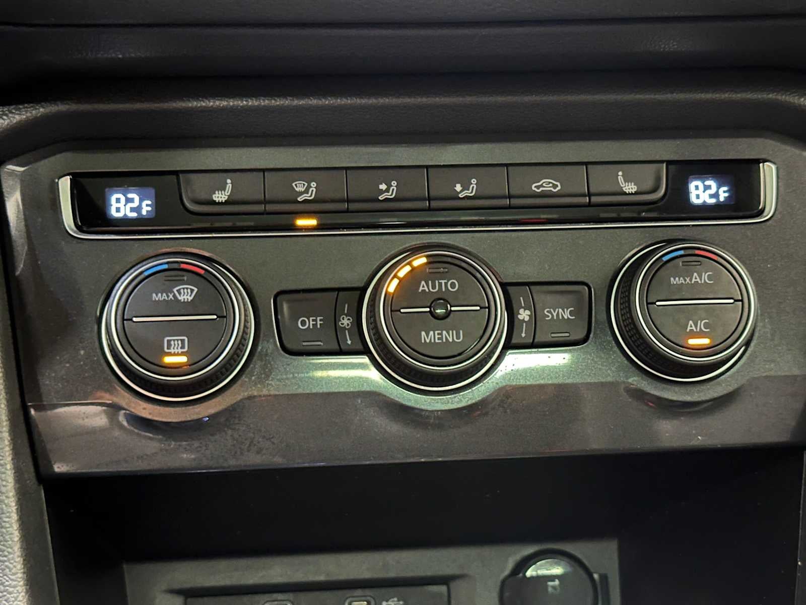 2021 Volkswagen Tiguan SE R-Line Black