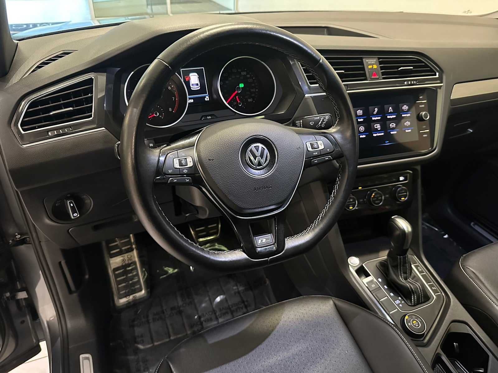 2021 Volkswagen Tiguan SE R-Line Black
