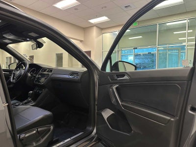 2021 Volkswagen Tiguan SE R-Line Black