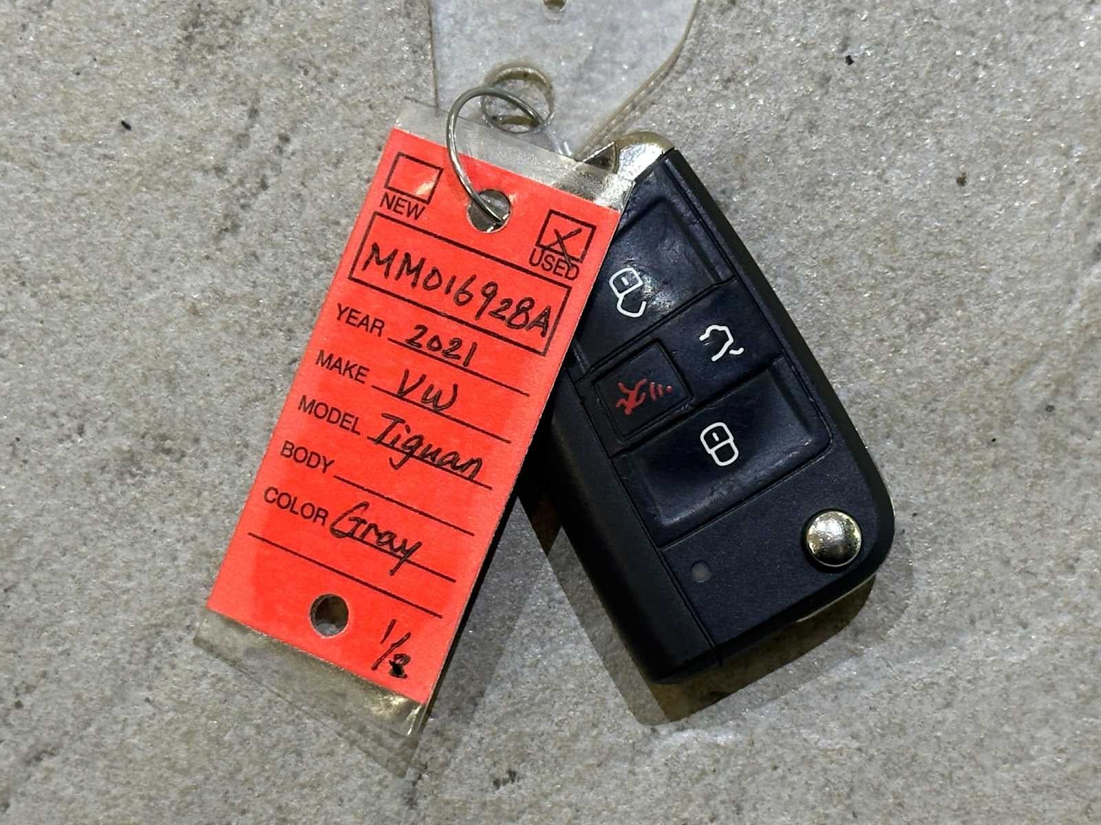 2021 Volkswagen Tiguan SE R-Line Black