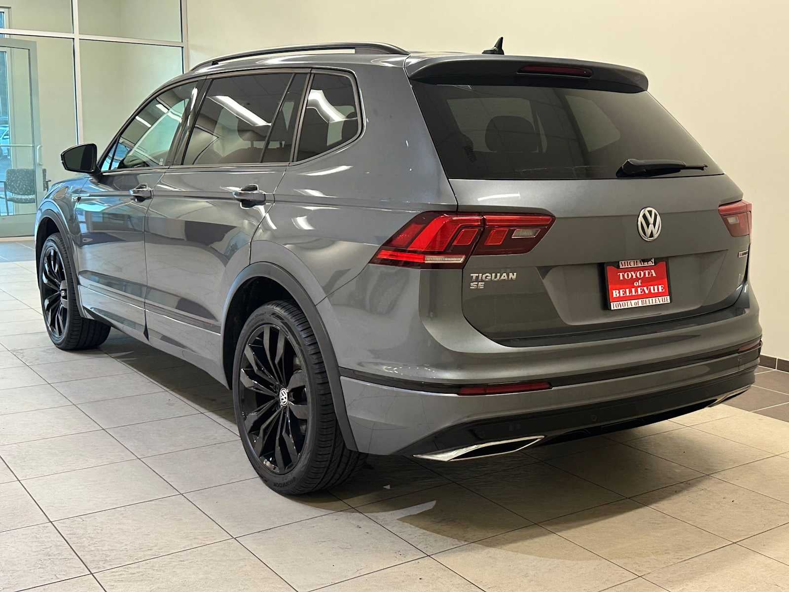 2021 Volkswagen Tiguan SE R-Line Black