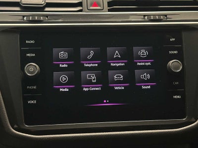 2022 Volkswagen Tiguan SE R-Line Black
