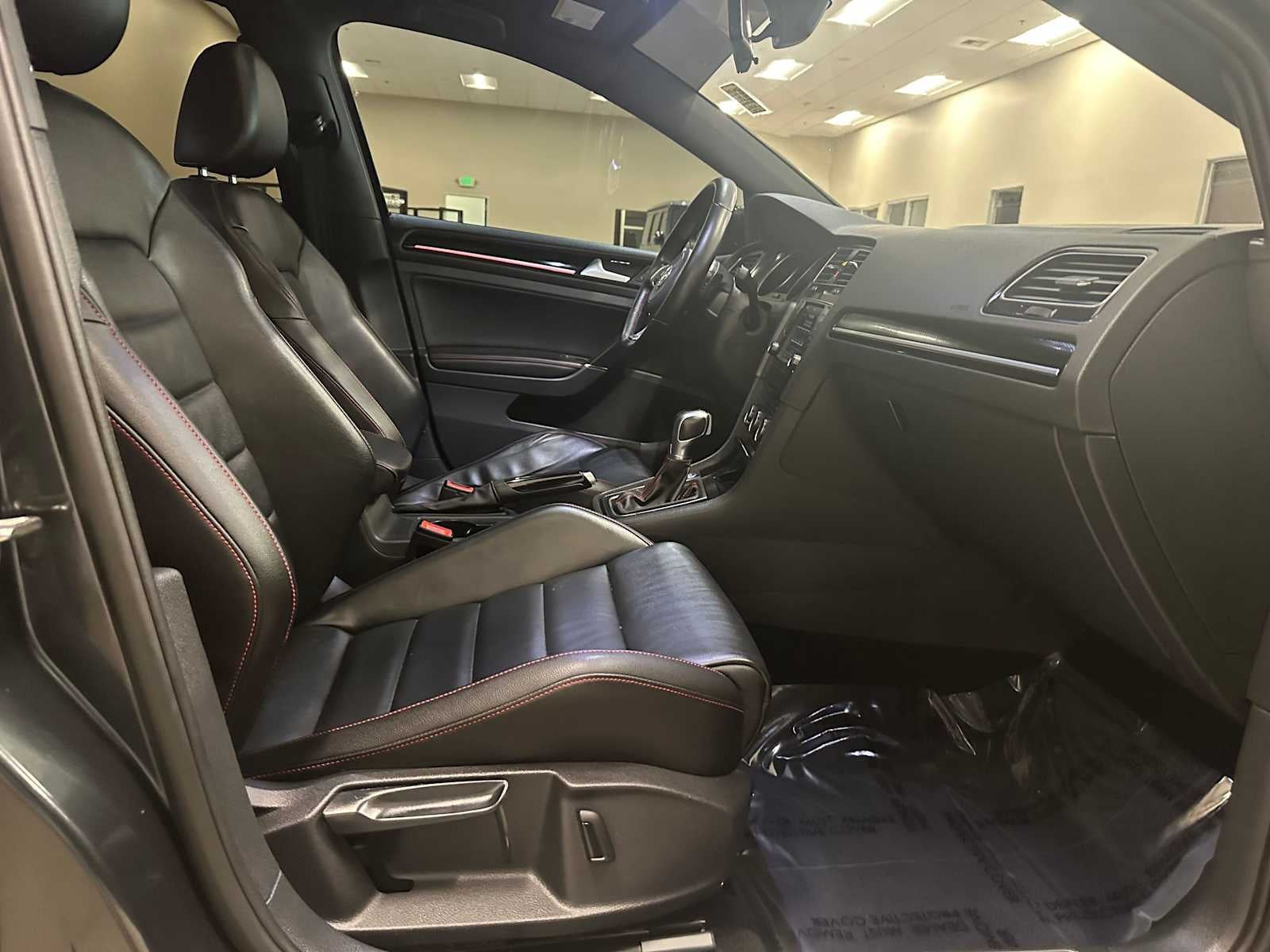 2017 Volkswagen Golf GTI Autobahn