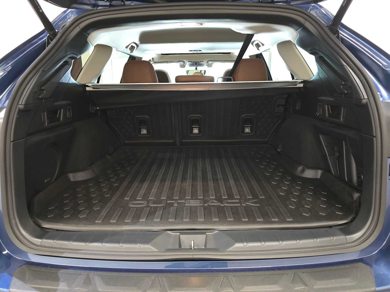 2022 Subaru Outback Touring XT