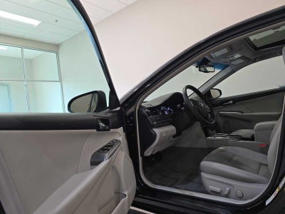 2012 Toyota Camry Hybrid XLE