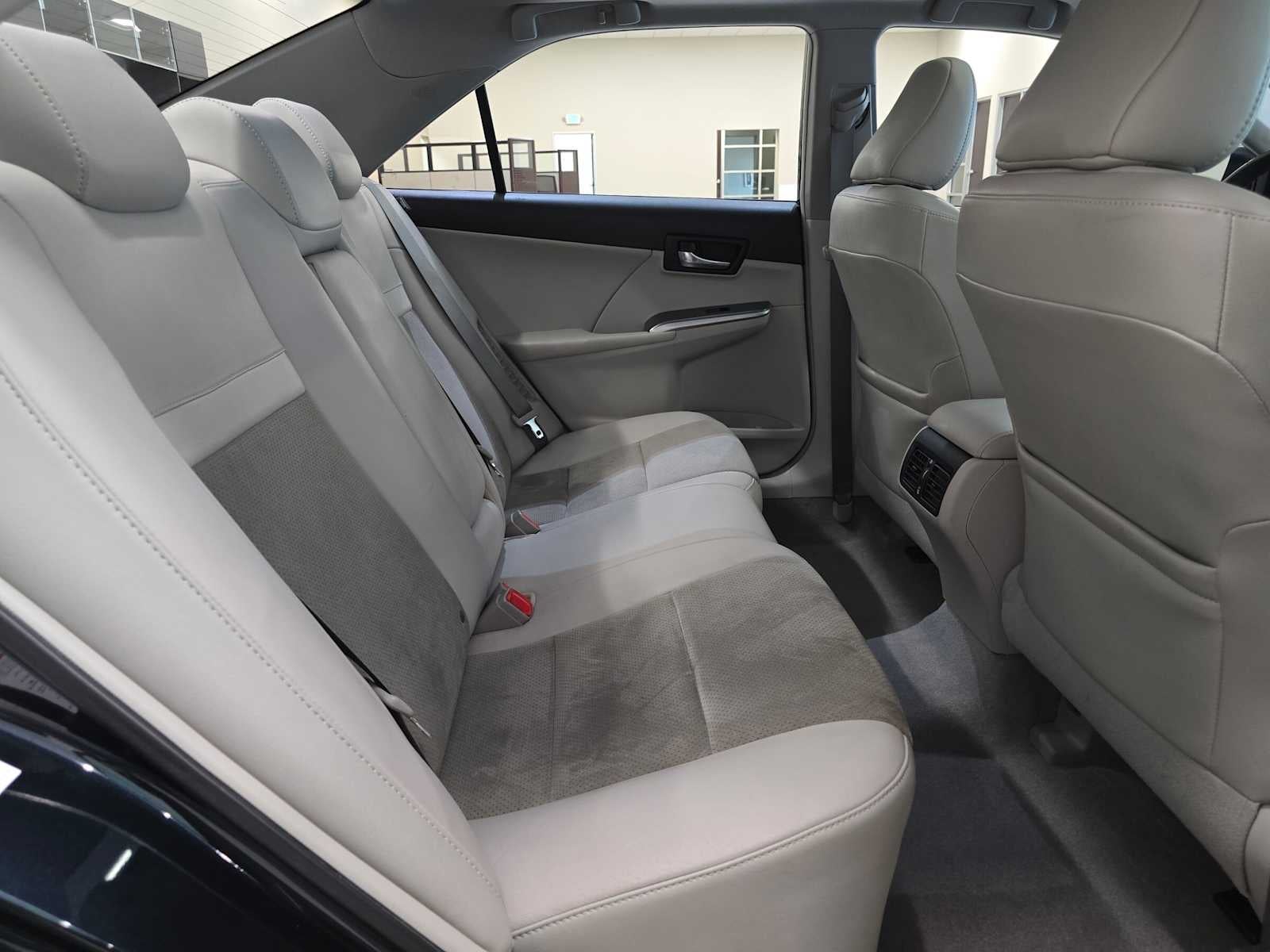 2012 Toyota Camry Hybrid XLE