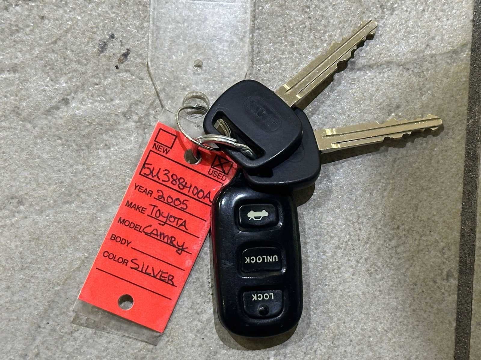 2005 Toyota Camry LE