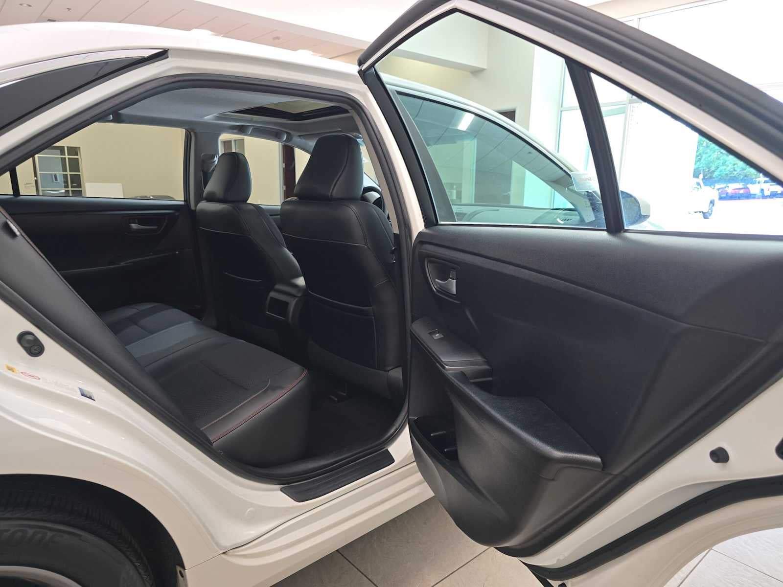 2016 Toyota Camry SE