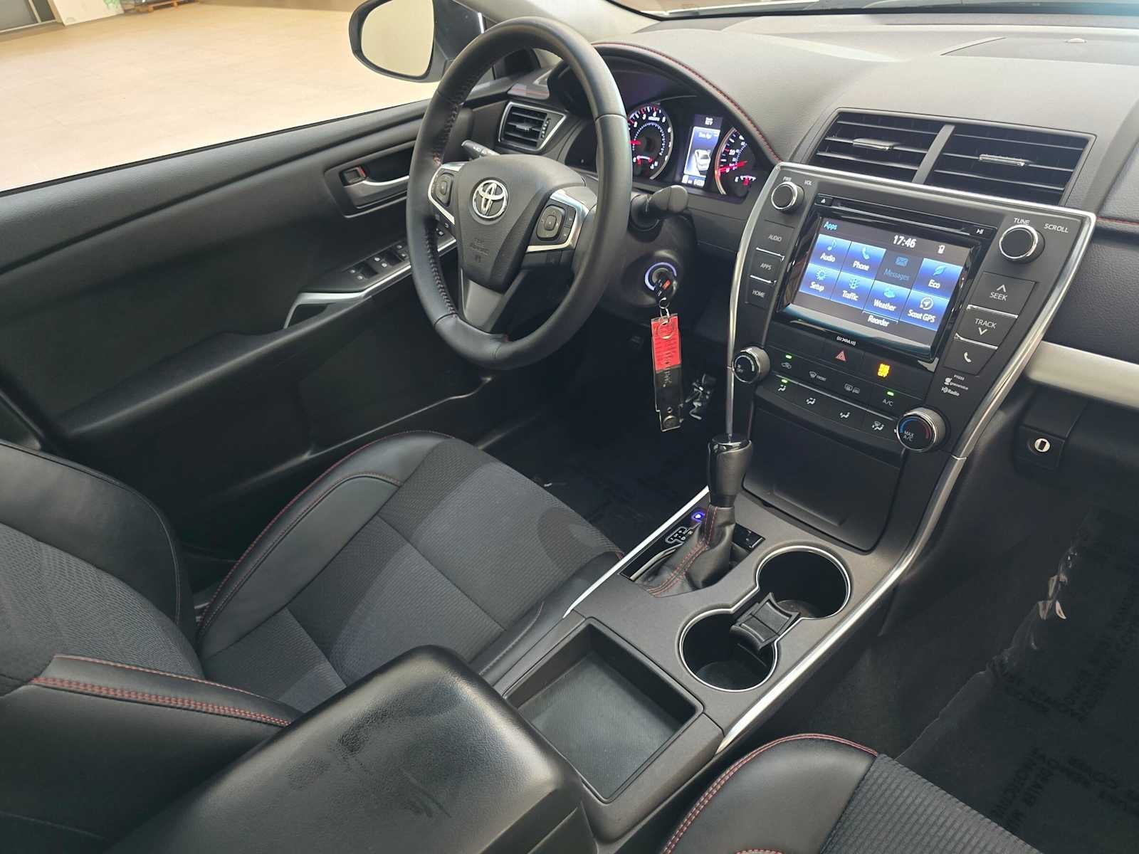 2016 Toyota Camry SE