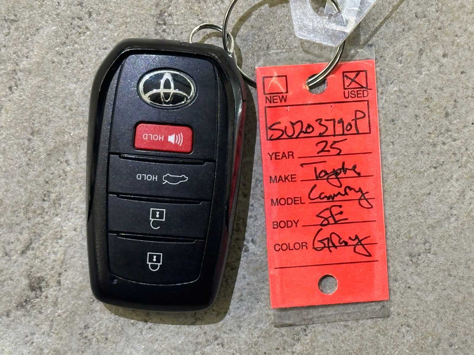 2025 Toyota Camry SE